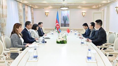 Azərbaycanla Çin arasında əməkdaşlıq əlaqələri müzakirə olundu