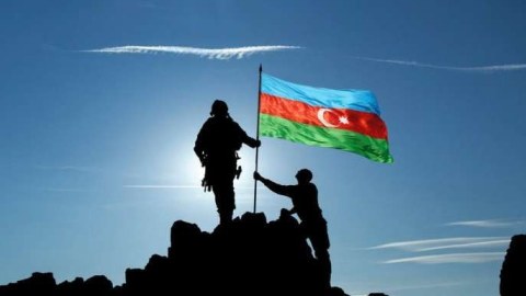Aprel qələbəsinin 8-ci İLİ