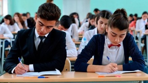 Maksimum nəticə göstərən Bakı məktəbliləri - FOTOLAR