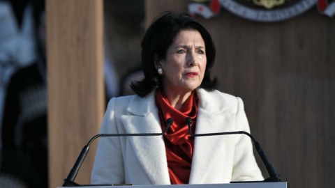 Gürcüstan prezidenti brifinq təyin etdi - TƏCİLİ