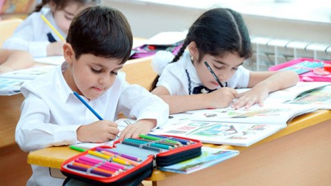 Ramazan bayramı ilə əlaqədar məktəblərdə qeyri-iş günləri AÇIQLANDI