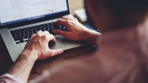 Uzun iş saatları yüksək təzyiq ehtimalını ARTIRIR