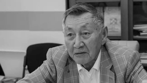 Tanınmış jurnalist vəfat edib