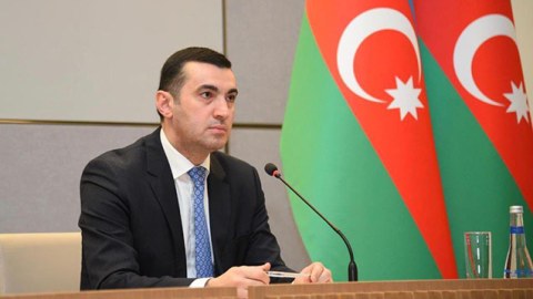 İtaliyanın yürütdüyü siyasət Fransaya nümunə olmalıdır