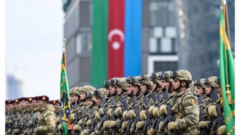 Hərbi qulluqçuların vəzifələri ARTIRILIR