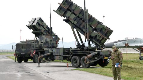 Ukraynaya 25 "Patriot" lazımdır 