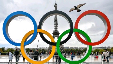 Tam tərkibdə Parisə lisenziya QAZANDILAR