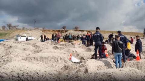 Kartof anbarı çökdü - 2 ölü, 4 yaralı var