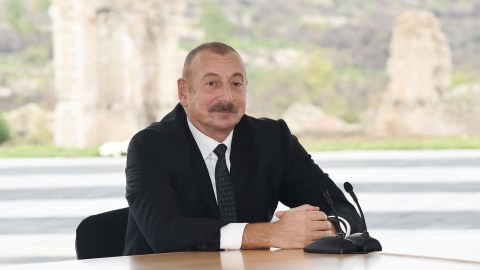 Prezident xalqımızı TƏBRİK ETDİ