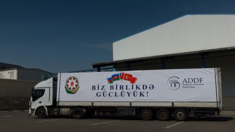 Azərbaycan Malatyaya humanitar yardım göndərdi