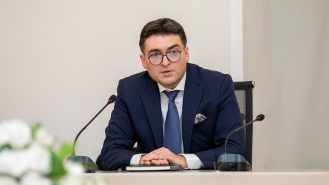 Yeni nazir müavini kollektivə təqdim olundu