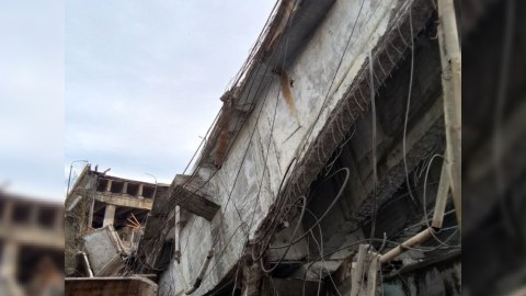 Rusiyada körpü uçdu, ölü və yaralı var - VİDEO