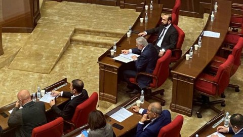 Ermənistan parlamenti Azərbaycanla bağlı məsələni qapalı iclasa ÇIXARDI