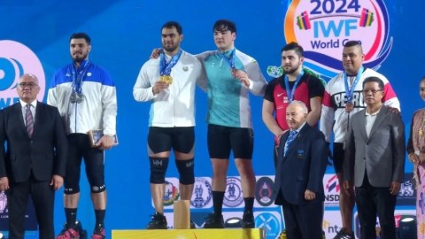 Dadaş Dadaşbəyli Tailandda 3 medal qazandı 