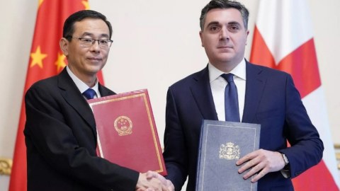 Gürcüstan bu ölkə ilə vizanı ləğv etdi 