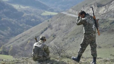 Erməni hərbçi özünü GÜLLƏLƏDİ