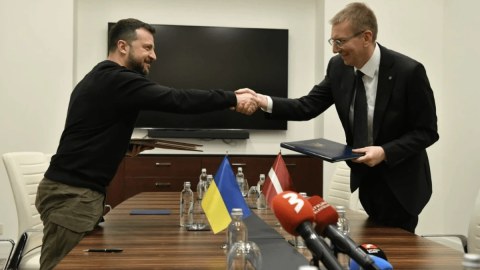 Ukrayna və Latviya arasında təhlükəsizlik sazişi imzalandı