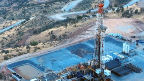 Qabarda gündəlik neft hasilatı 40 min bareli ötüb