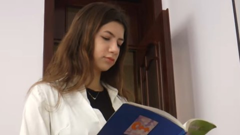 Dünyanın ən nüfuzlu universitetinə qəbul olan azərbaycanlı qız - VİDEO