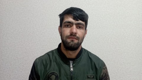 İran vətəndaşına narkokuryerlik edən tutuldu