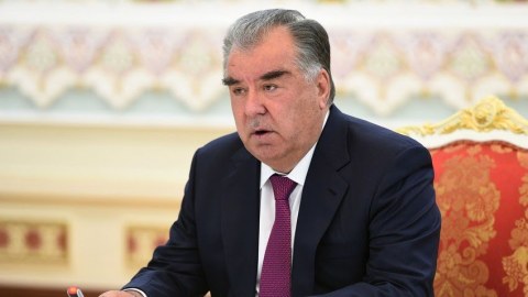 Emoməli Rəhmon Azərbaycana GƏLİR