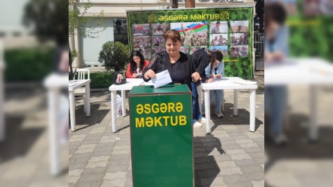Əsgərlərə məktub yazdılar - FOTO