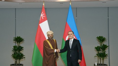 Azərbaycan və Oman XİN başçıları görüşdü