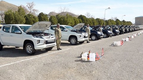 Naxçıvanda orduya yeni "Pikap" maşınları verildi - FOTOLAR