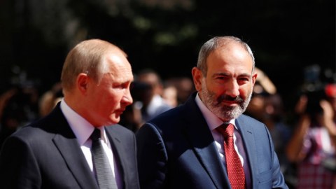 Paşinyan Putinin andiçməsinə gedəcək?