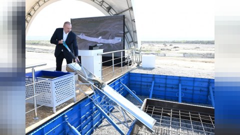 Prezident Şirvan suvarma kanalının təməlini qoydu - FOTO