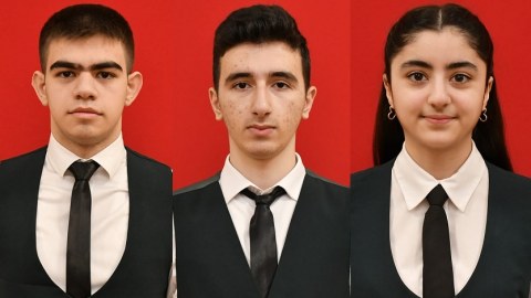 300 bal toplayan Sumqayıt şagirdlərinin FOTOSU
