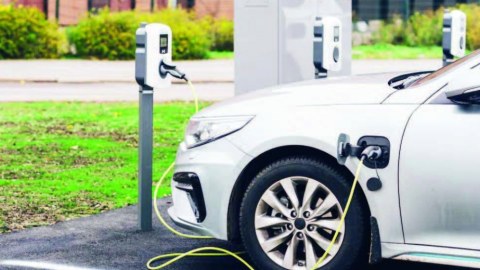 Azərbaycan elektromobil idxalını artırıb