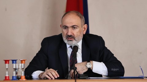 Paşinyanın Qazaxla sərhəddəki görüşü: erməniləri dilə tutur - FOTOLAR