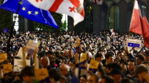 Gürcülər niyə etiraz edir? - "Xarici agent" böhranı