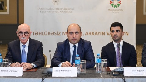 Nazir məktəblərdəki neqativ hadisələrdən danışdı: 