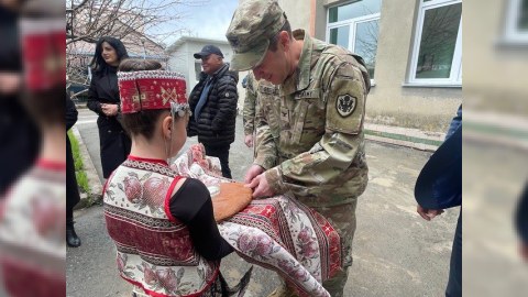 ABŞ səfirliyinin hərbi attaşesi Gümrüyə səfər edib - FOTO