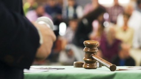 Azərbaycanda faydalı qazıntı yataqları hərraca çıxarılacaq