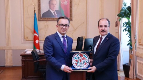 Yeni komitə sədri Türkiyə səfiri ilə görüşdü