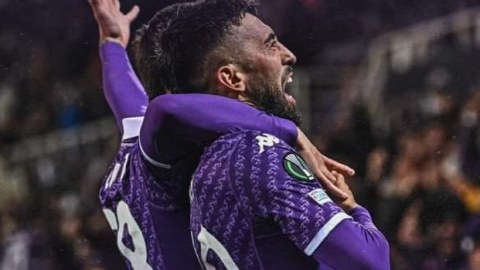 "Fiorentina" yarımfinalda