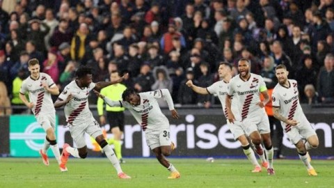 AvroLiqada da yarımfinalçılar bəlli oldu