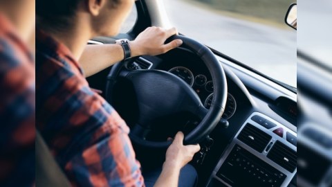 Narkotikin təsir altında maşın idarə edən sürücü saxlanıldı