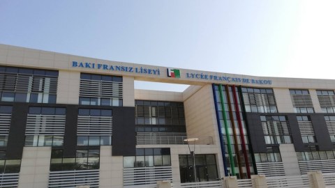 Bakı Fransız Liseyinin şagirdləri bu məktəblərə köçürükəcək - RƏSMİ 