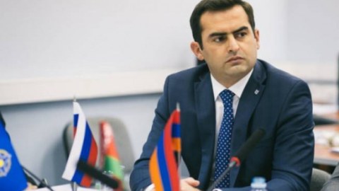 Ermənistanın vitse-spikeri müraciət yaydı: qaytarılan kəndlər bizim deyil!