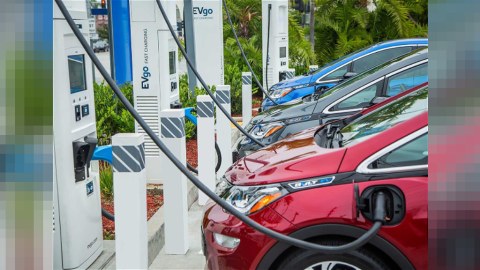 Azərbaycanda elektromobil istifadəçilərinin sayı ARTACAQ