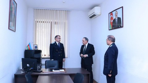 Kamran Əliyev Sabunçuda vətəndaşları qəbul edib