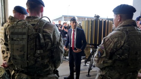 Britaniya müdafiə sənayesini müharibə rejiminə keçirir