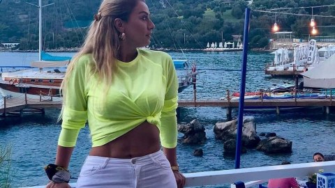 Roza Zərgərli akademiyada hansı fənlərdən dərs deyir?