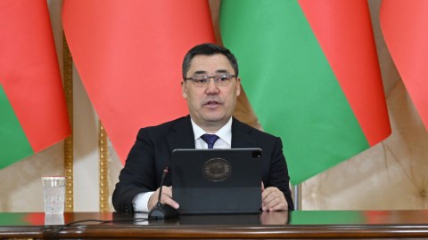 Sadır Japarov Ağdamda məktəbin tikintisindən DANIŞDI