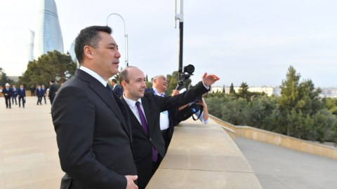 Qırğızıstan Prezidenti Bakını seyr etdi - FOTO
