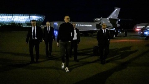 Macarıstanın xarici işlər naziri Azərbaycana gəlib - FOTO